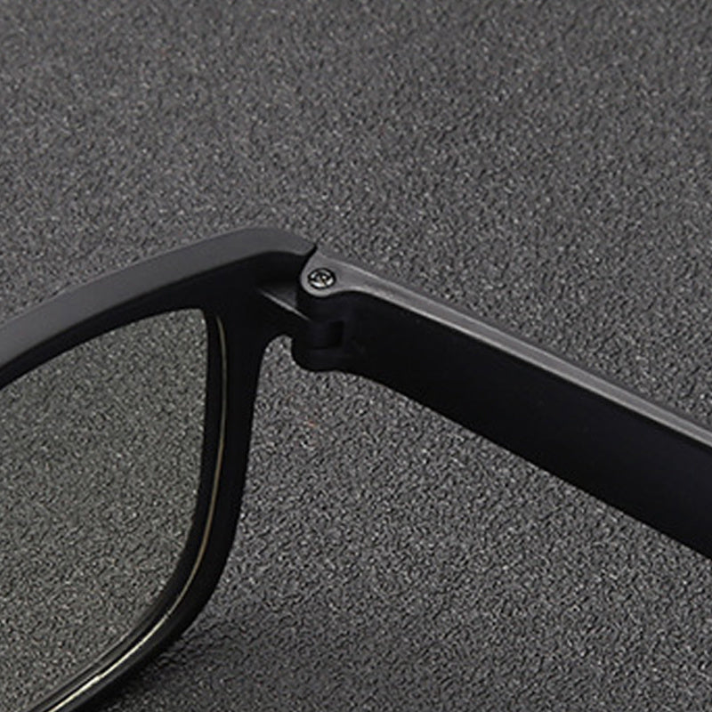 Anti-Blue Light Glasses– See Smart, Look Cool.